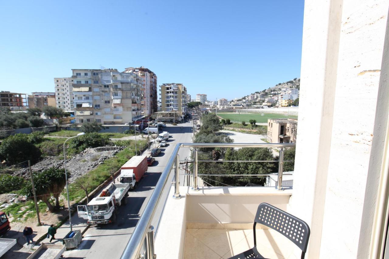 Nika Hotel Sarandë Esterno foto